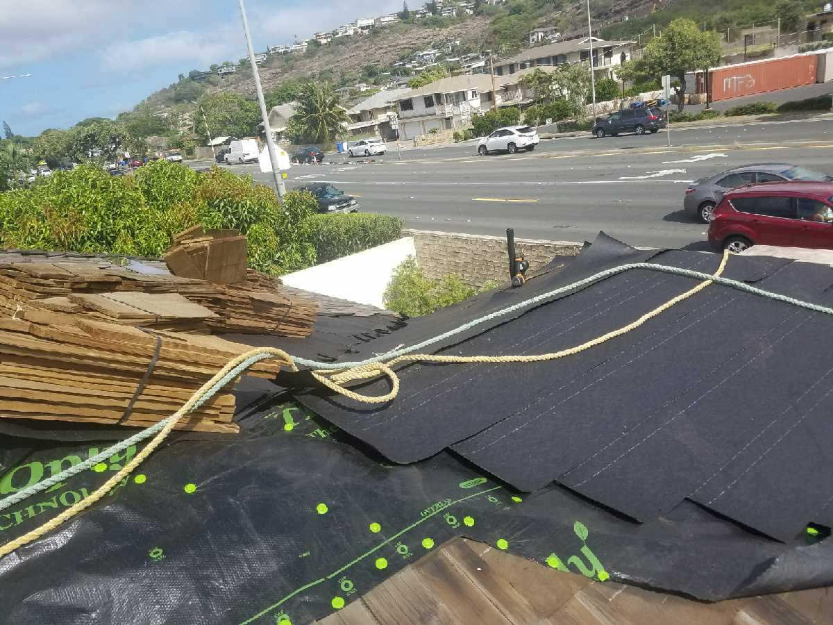 Koki Roofing preparation for shake roofing in Honolulu
